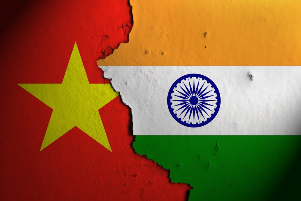 Vietnam vs India: Which is Better for Software Outsourcing?